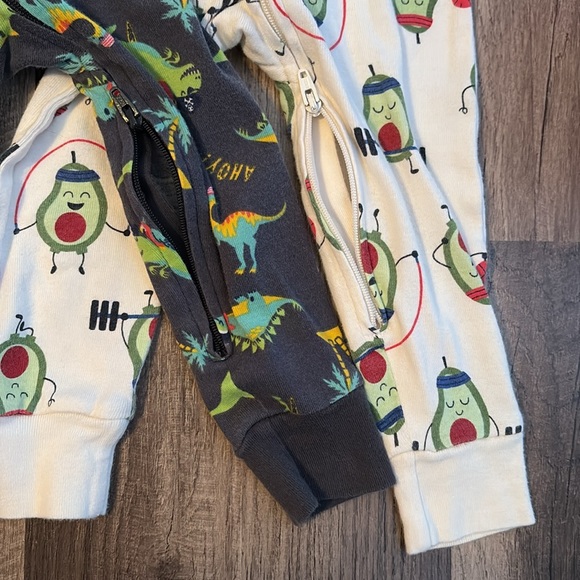 🍂3 for $15🍂Set of 2 Old Navy 18-24 month Pajamas - Picture 2 of 3